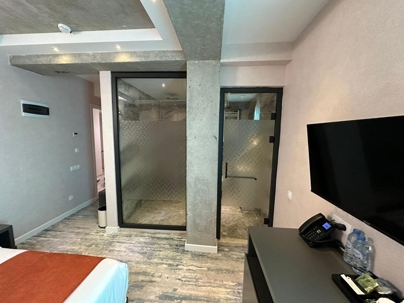 M 1 T Hotel 트빌리시 외부 사진