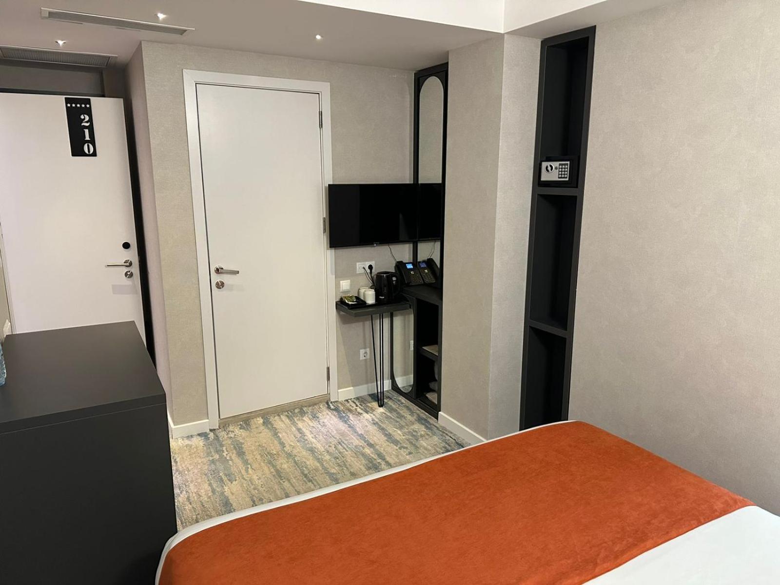 M 1 T Hotel 트빌리시 외부 사진