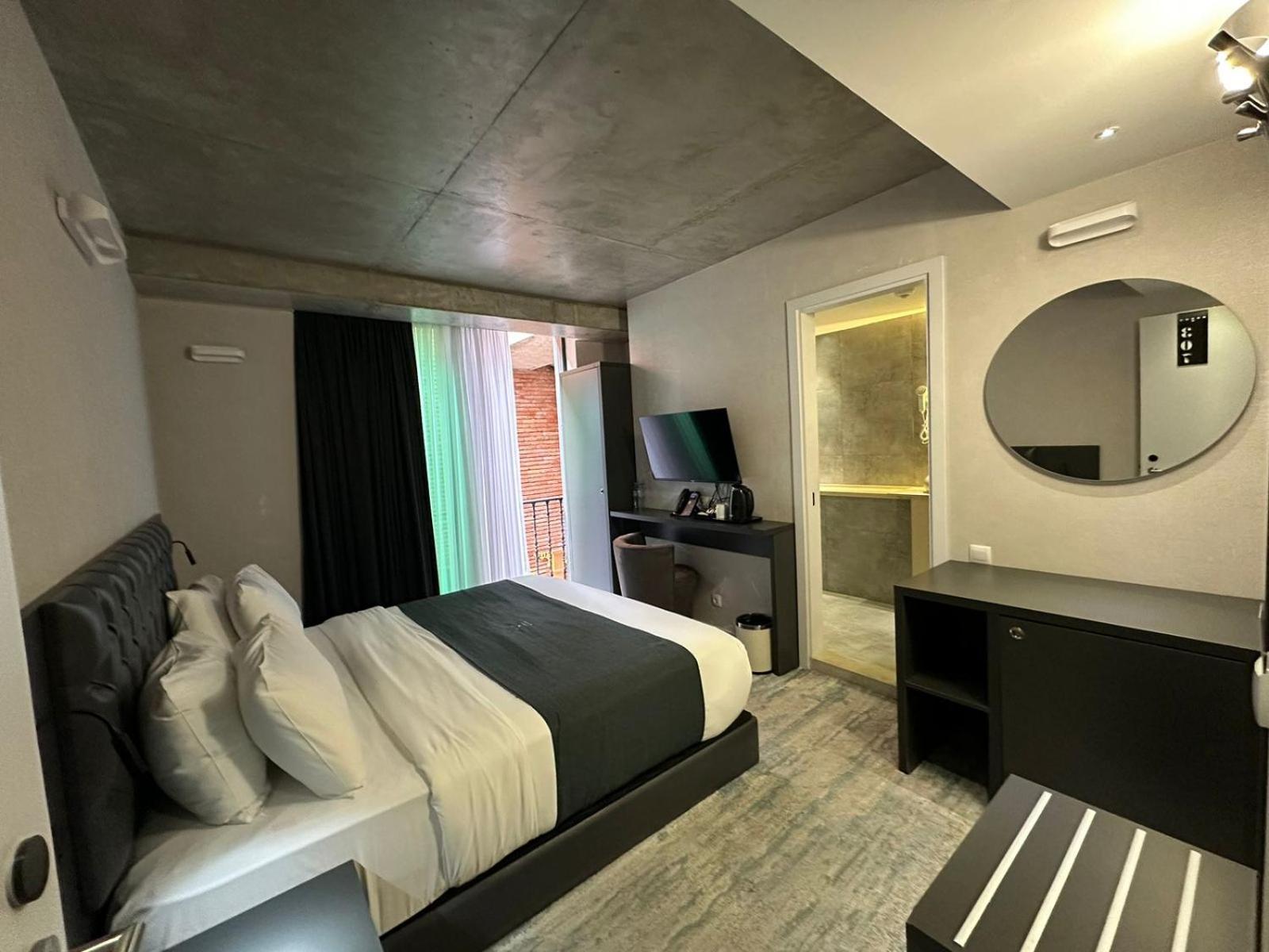M 1 T Hotel 트빌리시 외부 사진